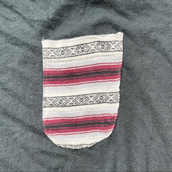 ๐3/$20 Koto Pocket Tee - Picture 4 of 6